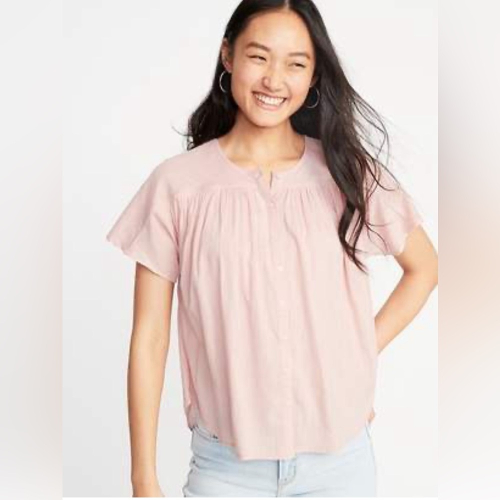 🌻 2/$10 Old Navy Light Pink Button Up Blouse size medium petite